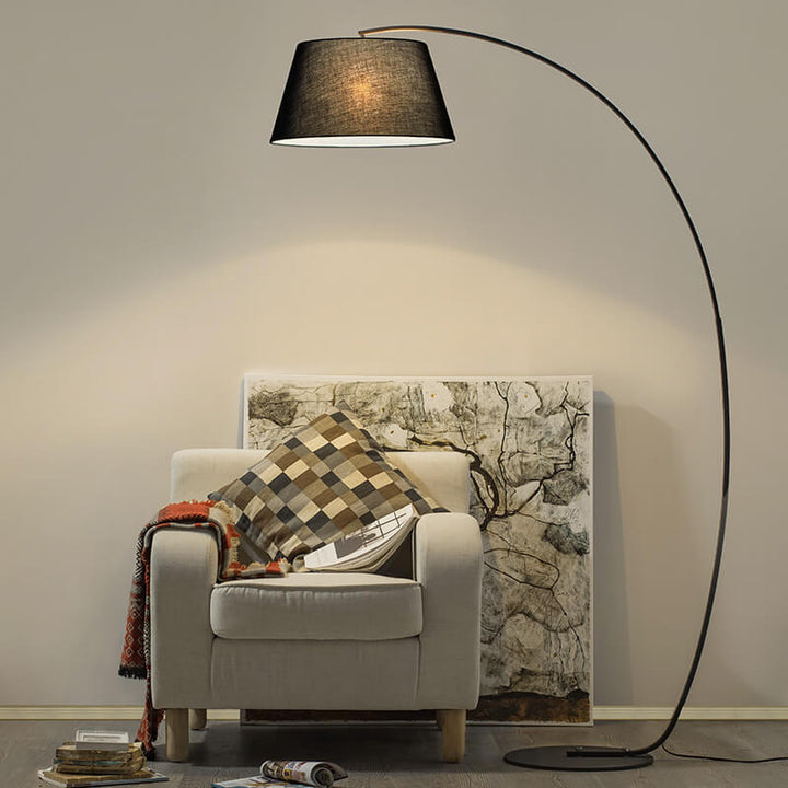 Europäische minimalistische einfarbige Angeleisen-Stoff-Stehlampe mit 1 Licht 