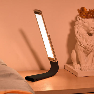 Lámpara de mesa de lectura LED recargable USB de metal plegable moderna para el cuidado de los ojos 