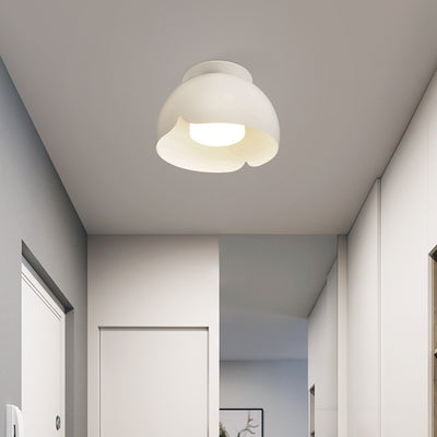 Moderne, minimalistische, reinweiße LED-Wandleuchte aus Eisen, flächenbündige Beleuchtung 