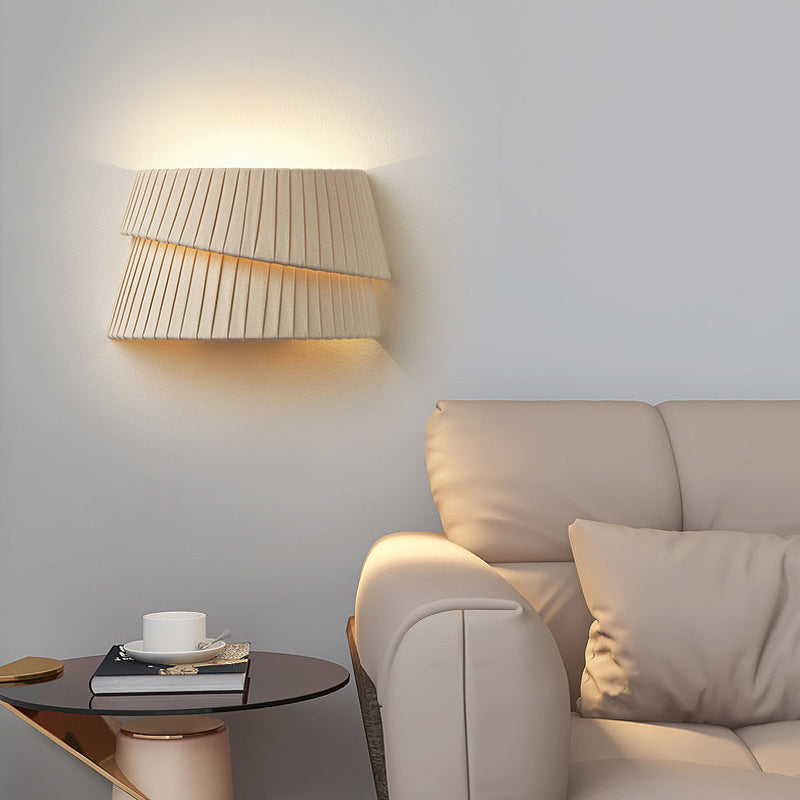 Aplique de pared de tela tejida en forma de media luna con 1 luz y estilo francés tradicional para dormitorio 