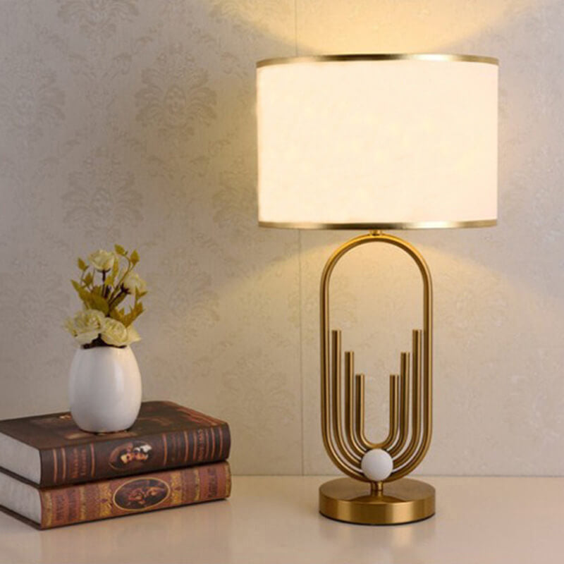 Europäische Stoff-Metallringbasis 1-Licht-Tischlampe 
