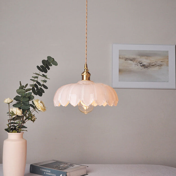 Lustre suspendu en laiton moderne rustique avec une fleur en verre à 1 lumière 