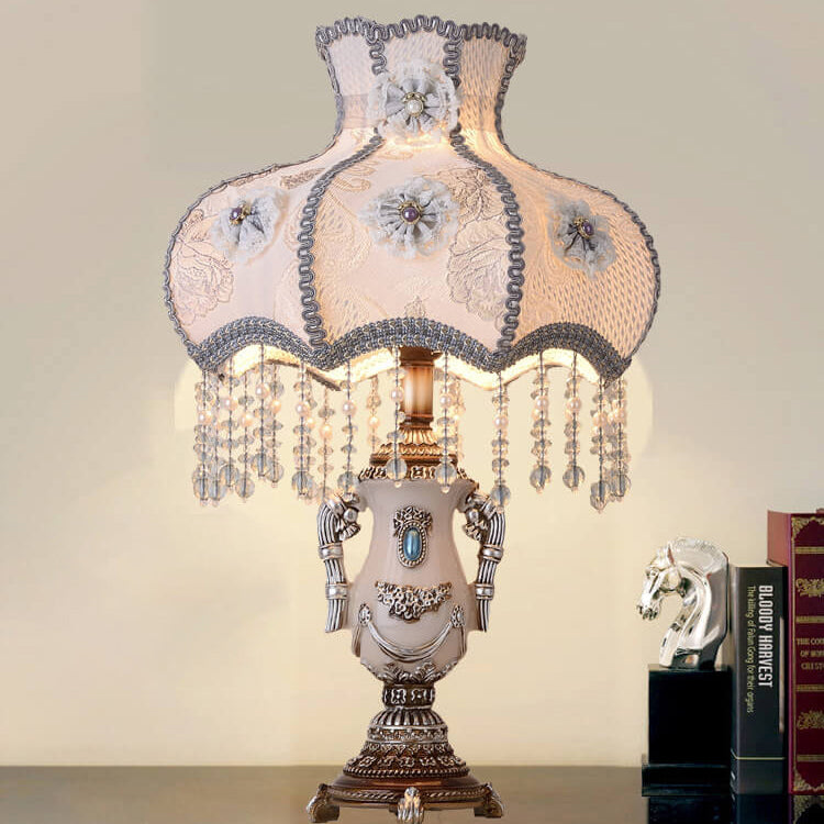 Lampe de table à pampilles en tissu violet clair de la Cour européenne, 1 lumière 