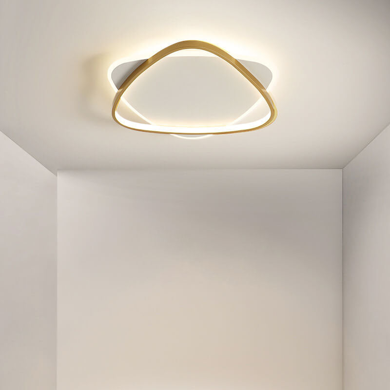 Luz de montaje empotrado LED de acrílico de hierro con triángulo creativo minimalista moderno 