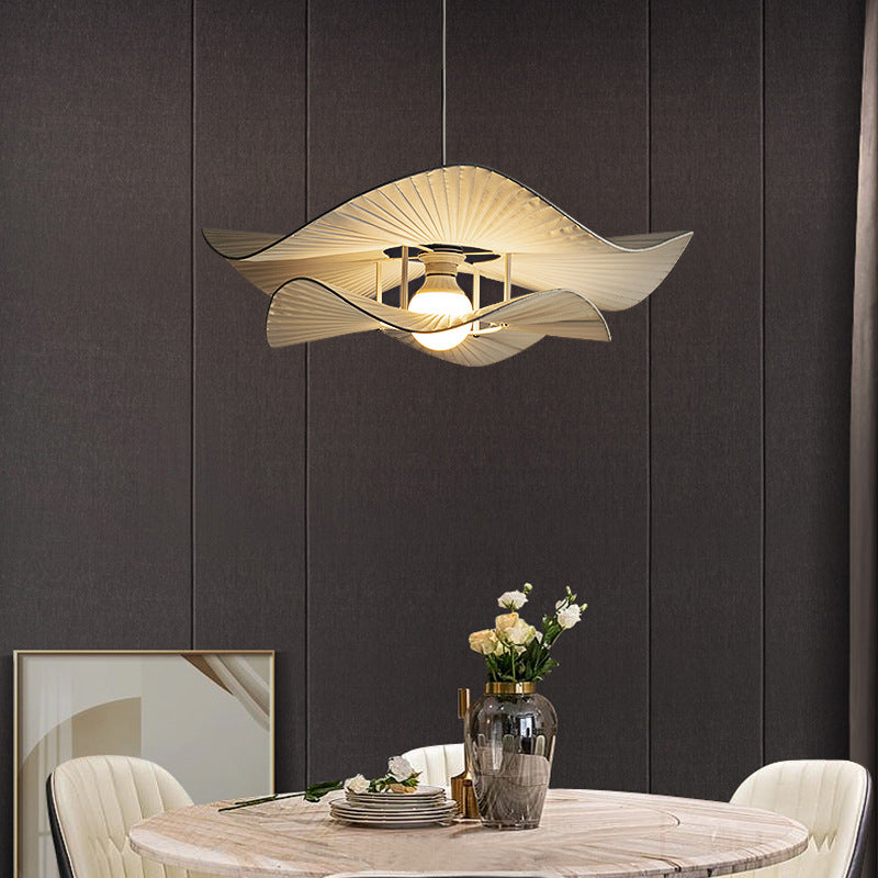 Moderne minimalistische unregelmäßige Welle Runde Eisen Stoff 1-Licht Pendelleuchte für Wohnzimmer 
