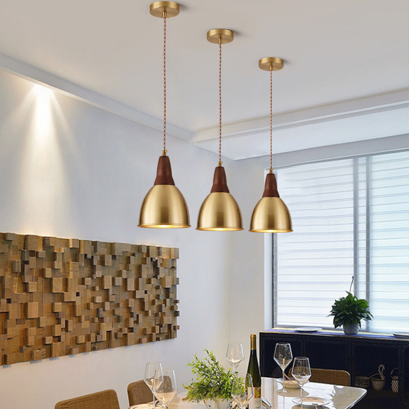 Traditionelle Vintage-Pendelleuchte aus Messing und Walnuss mit runder Kuppel und 1 Licht für das Wohnzimmer 