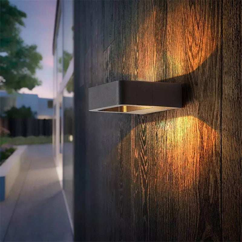 مصباح حائط مقاوم للماء بإطار مربع بسيط من الألومنيوم والزجاج LED 