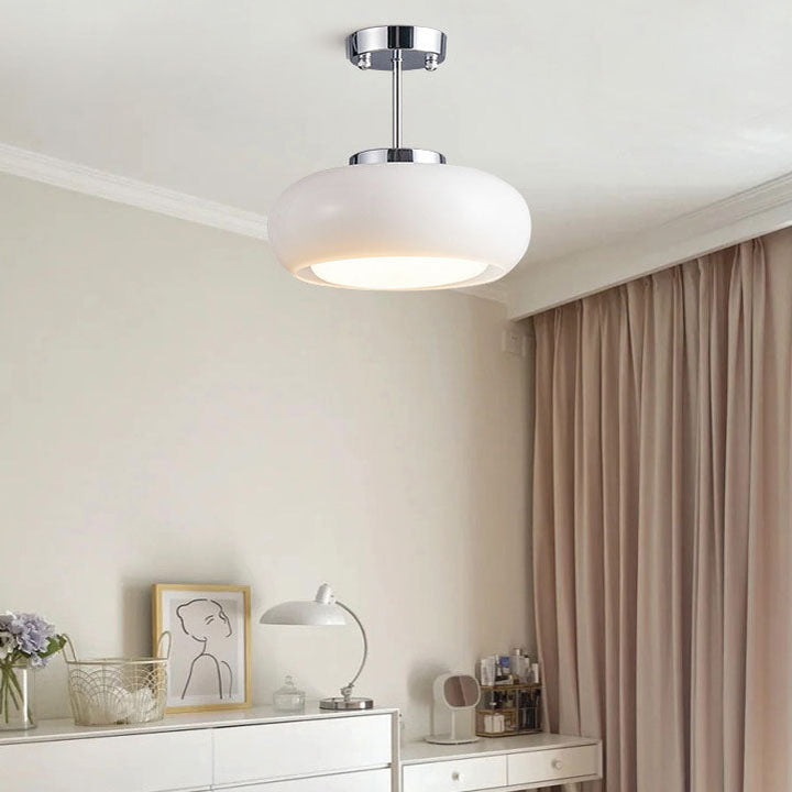 Zeitgenössische skandinavische ovale Eisen-Kupfer-Glas-1-Licht-Pendelleuchte für Schlafzimmer 