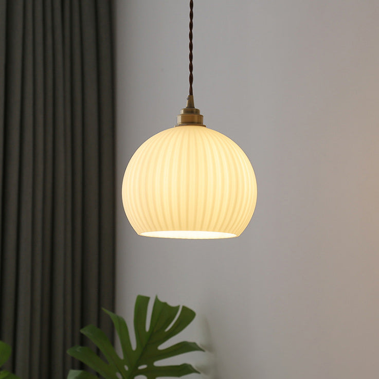 Moderne Einfachheit geripptes Glas Halbkreis Schatten Kupfer 1-Licht Pendelleuchte für Wohnzimmer 