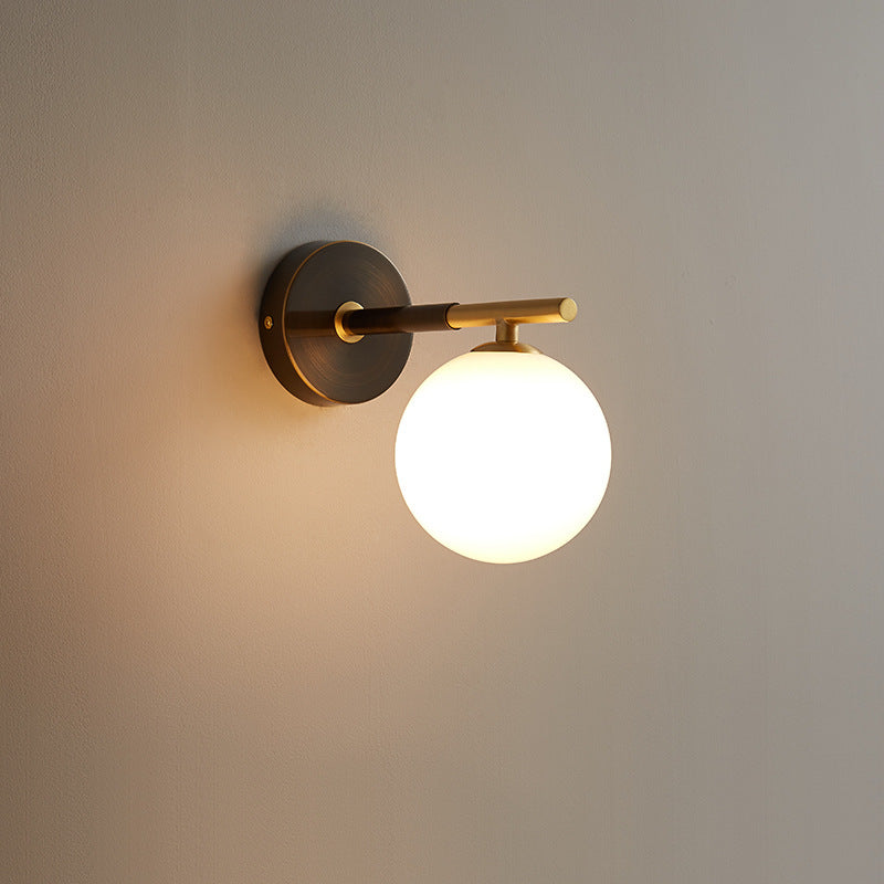 Lampe murale en laiton avec boule ronde nordique de luxe léger à 1 lumière 