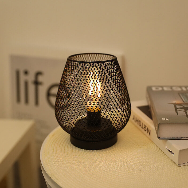 Moderne minimalistische Batterie-Raster-Eisen-Glas 1-Licht Tischlampe 