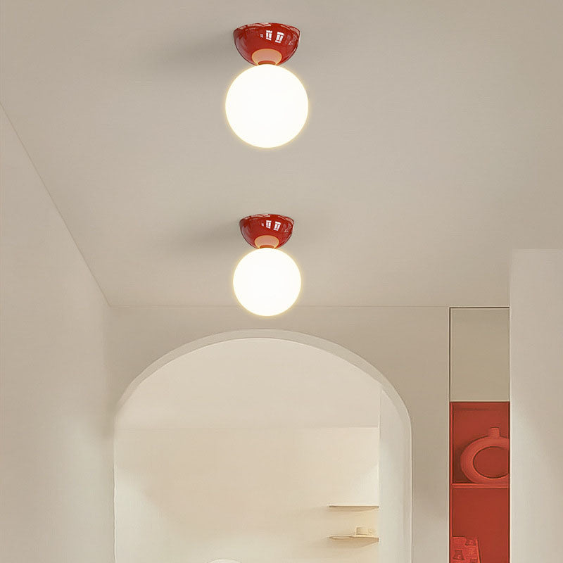 Lámpara de techo semiempotrada de 1 luz con pantalla de vidrio esférica de hierro escandinavo contemporáneo para pasillo 