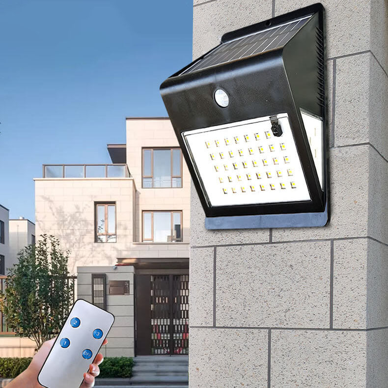 مصباح جداري خارجي بثلاثة جوانب LED مع مستشعر شمسي 
