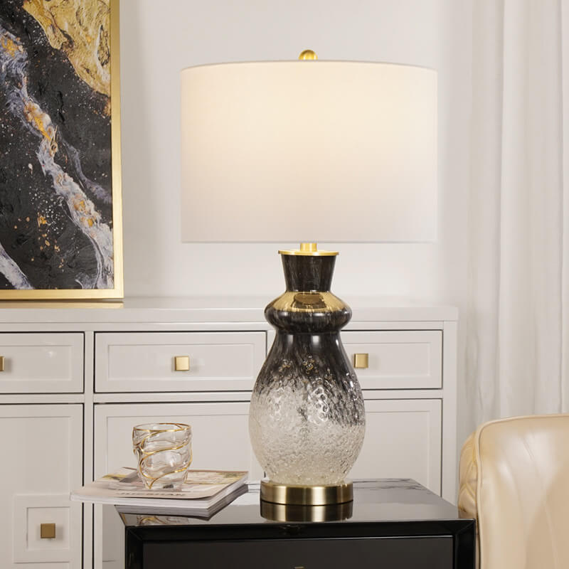 European Luxury Fabric Flame Schwarz-Weiß-Glas-Tischlampe mit 1 Leuchte