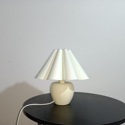 Nordic Ceramic Cloth Pleated 1-Light Table Lamp