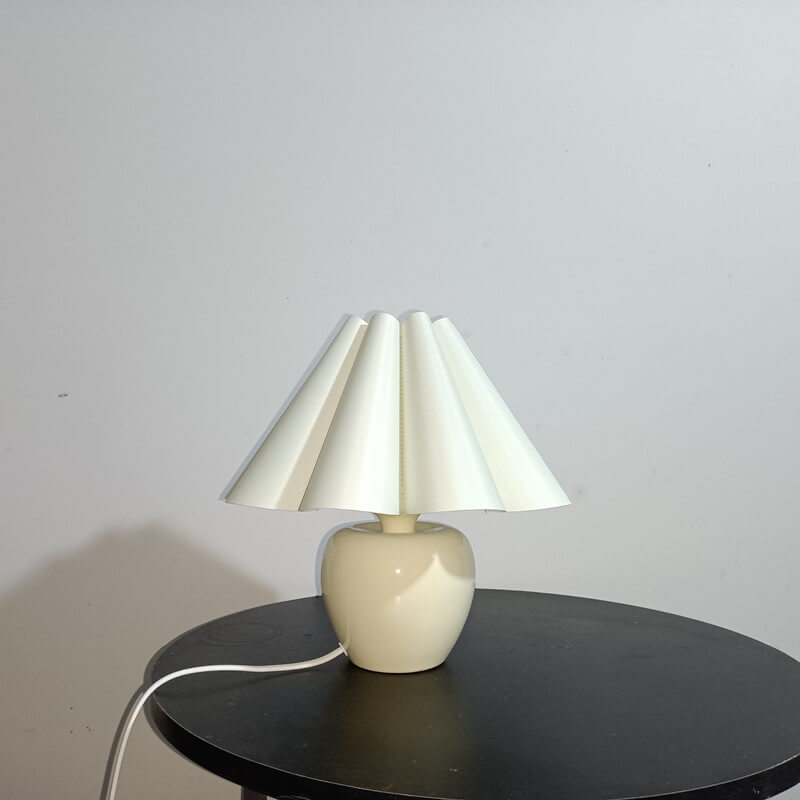 Nordic Ceramic Cloth Pleated 1-Light Table Lamp