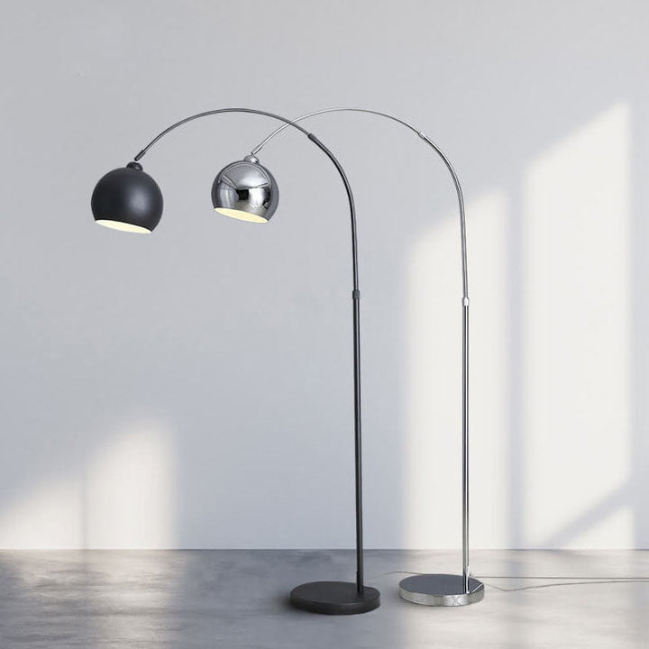 Moderne nordische Stehlampe aus Edelstahl und Eisen in Angelruten-Optik mit kuppelförmigem Rundschirm, 1-flammig, für das Schlafzimmer 