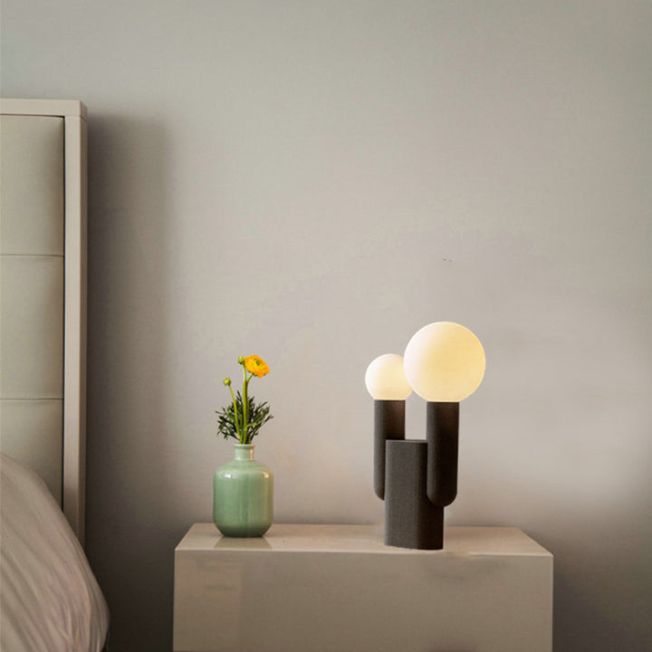 Lámpara de mesa moderna minimalista de resina con 2 luces en forma de cactus 
