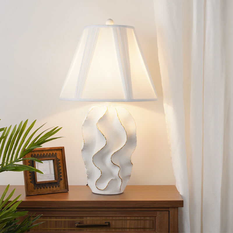 Lampe de table à 1 lumière à base de résine rayée en tissu blanc de luxe moderne 
