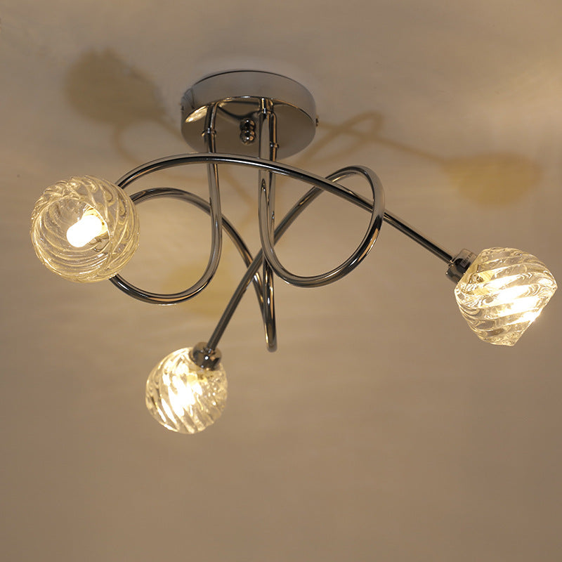 Moderne luxuriöse halbhohe 3-flammige Deckenleuchte aus Eisen und Glas mit gedrehten Linien und geschwungenem Design für das Wohnzimmer 
