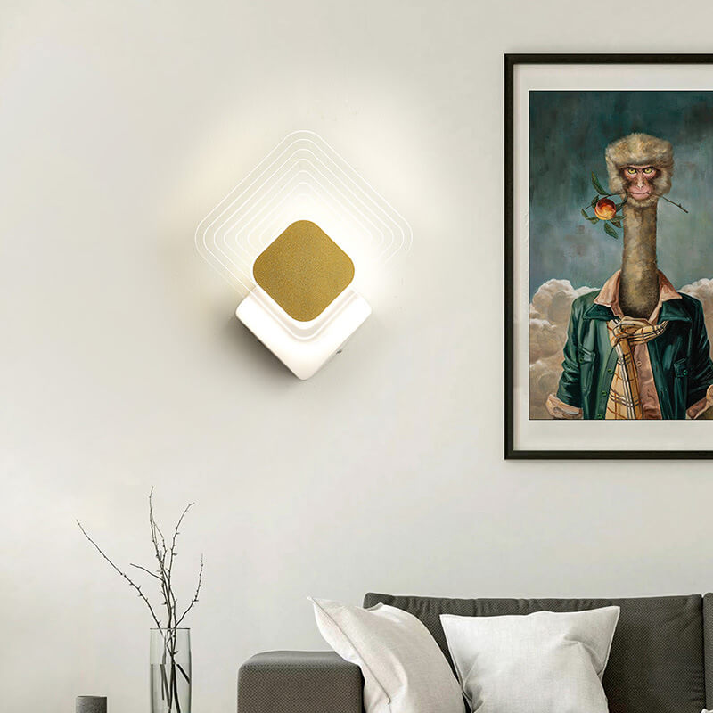 مصباح حائط LED أكريليك هندسي ذهبي فاخر حديث 