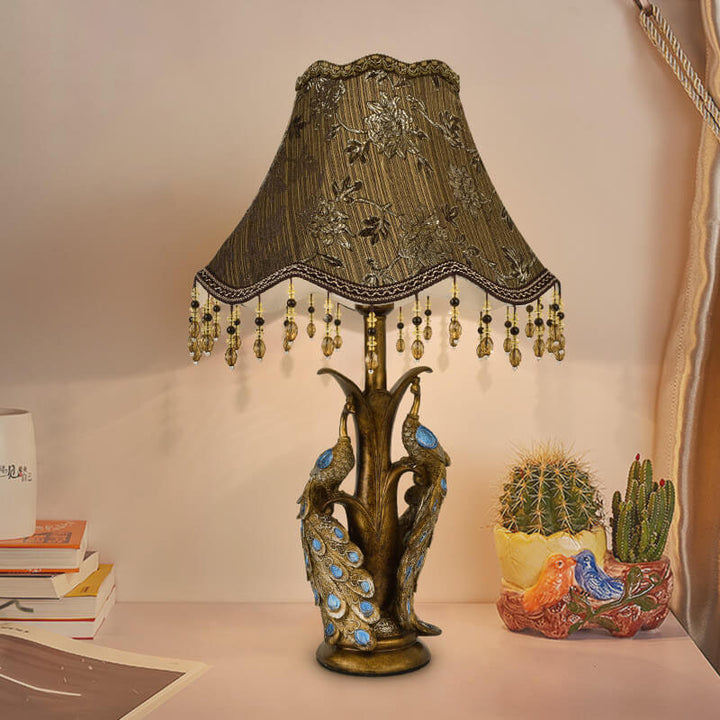 Moderne leichte Luxus-Retro-Quasten-Harz-1-Licht-Tischlampe