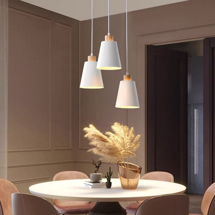 Zeitgenössischer skandinavischer runder trapezförmiger Vogel-Holz-Eisen-1/3-Licht-Insel-Licht-Kronleuchter für Esszimmer 