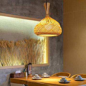 Moderne 1-Licht-Pendelleuchte mit Bambus-Weaving-Birnentropfen 