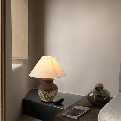 Traditional Japanese Fabric Shade Ceramic Jar Base 1-Light Table Lamp For Study