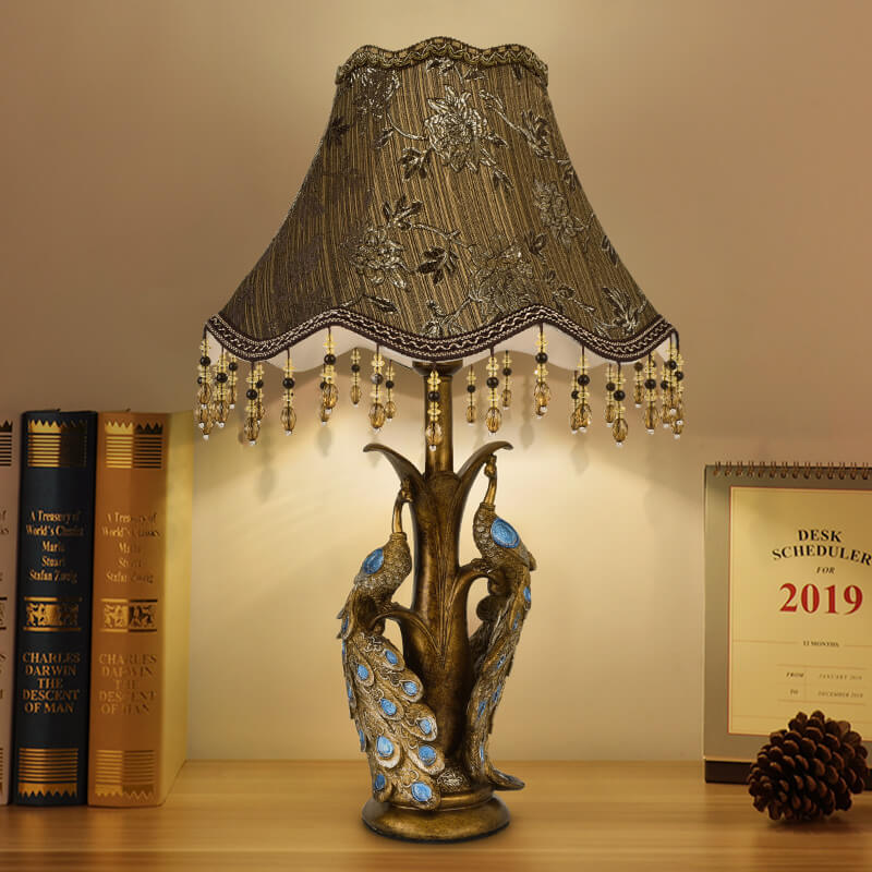 Modern Light Luxury Retro Tassel Resin 1-Light Table Lamp