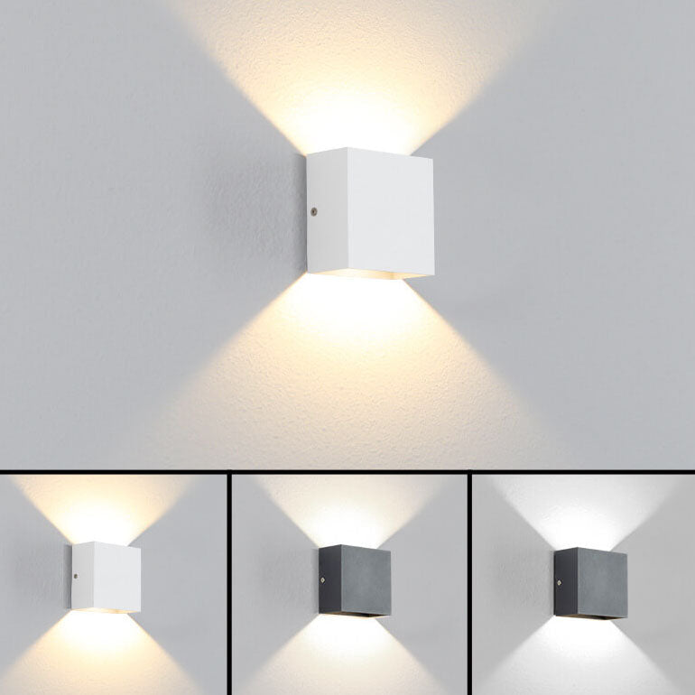 Moderne minimalistische quadratische LED-Wandleuchte aus Aluminium 