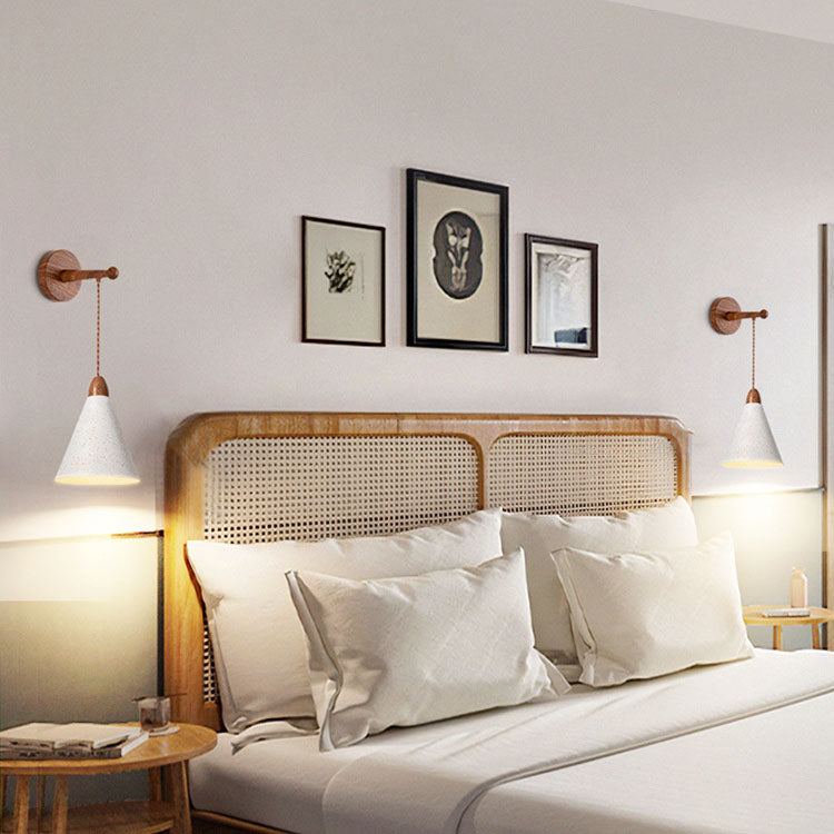 Lámpara Aplique de Pared de 1 Luz de Hierro Cónico Tradicional Japonés para Dormitorio 