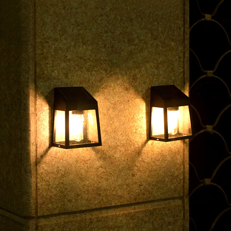 مصباح حائط خارجي مقاوم للماء يعمل بالطاقة الشمسية بمستشعر تحكم ضوئي LED 