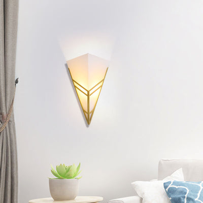 Nordic Creative Iron Triangles Geometry 1-Light Wall Sconce Lamp