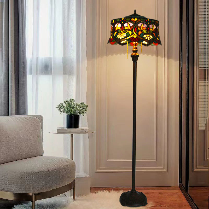 Lámpara de pie de 2 luces con forma de yurta de vidrio teñido de lirio tradicional Tiffany para estudio 