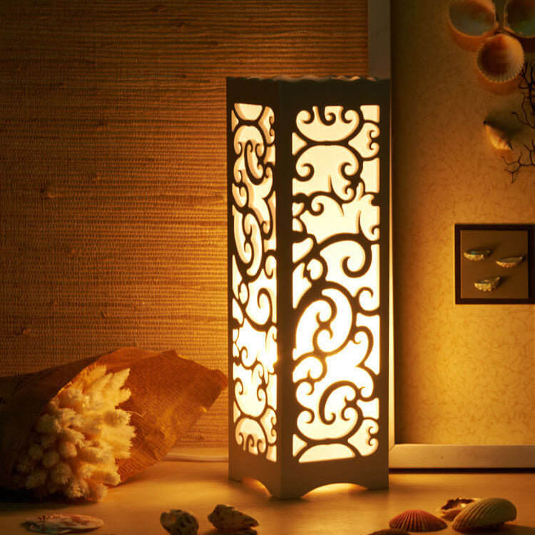 Lampe de table moderne et créative avec colonne carrée creusée à 1 lumière 