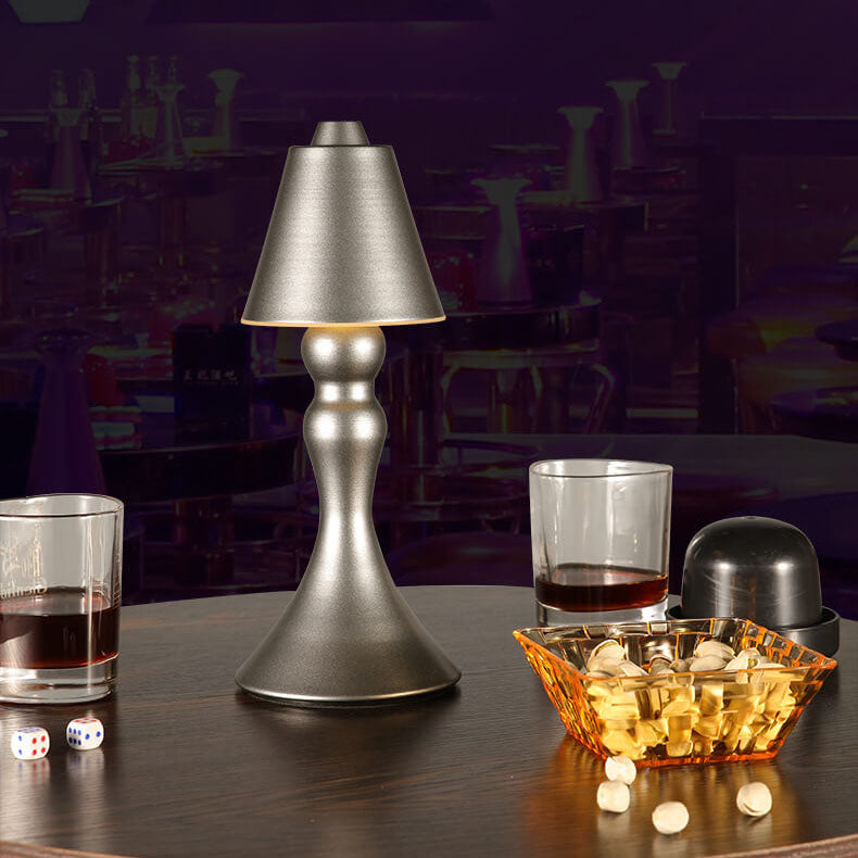 Moderne wiederaufladbare LED-Tischlampe aus Metall