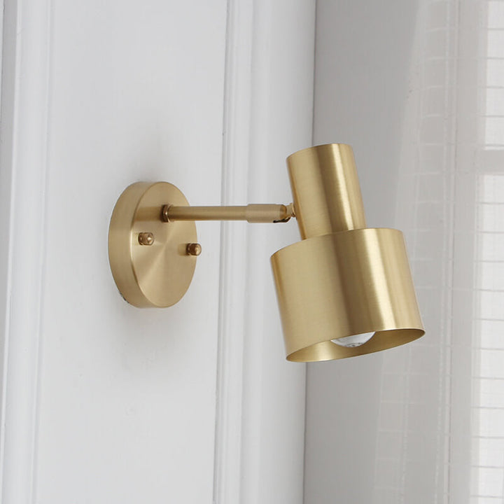 Nordic Minimalist Golden Metal Column 1-Light Wall Sconce Lamp