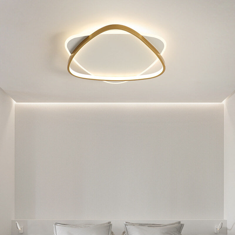 Luz de montaje empotrado LED de acrílico de hierro con triángulo creativo minimalista moderno 