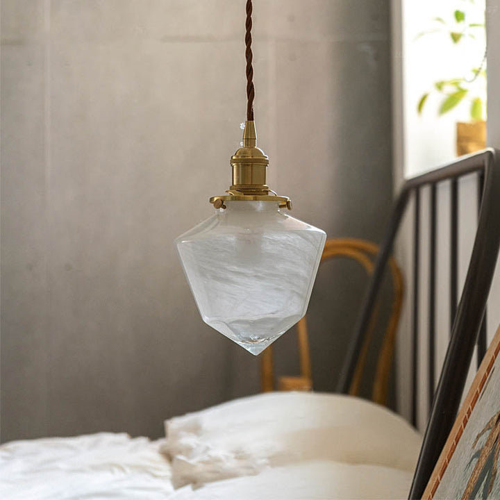 Suspension lumineuse à 1 lumière en laiton avec abat-jour en cône imitation marbre moderne et éclectique pour salon 