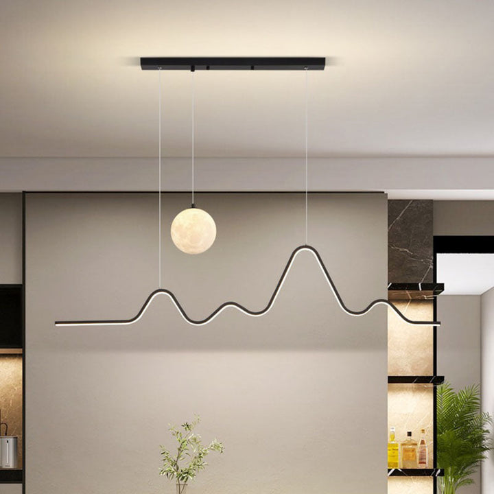 Moderner minimalistischer Kronleuchter mit gewelltem Aluminiumstreifen und PLA 3D-Mondschirm LED-Insellicht für das Esszimmer 