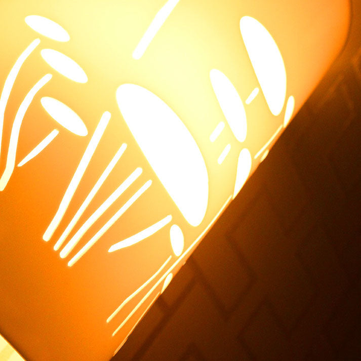 Applique murale moderne et créative en fer demi-cylindre à 1 lumière 