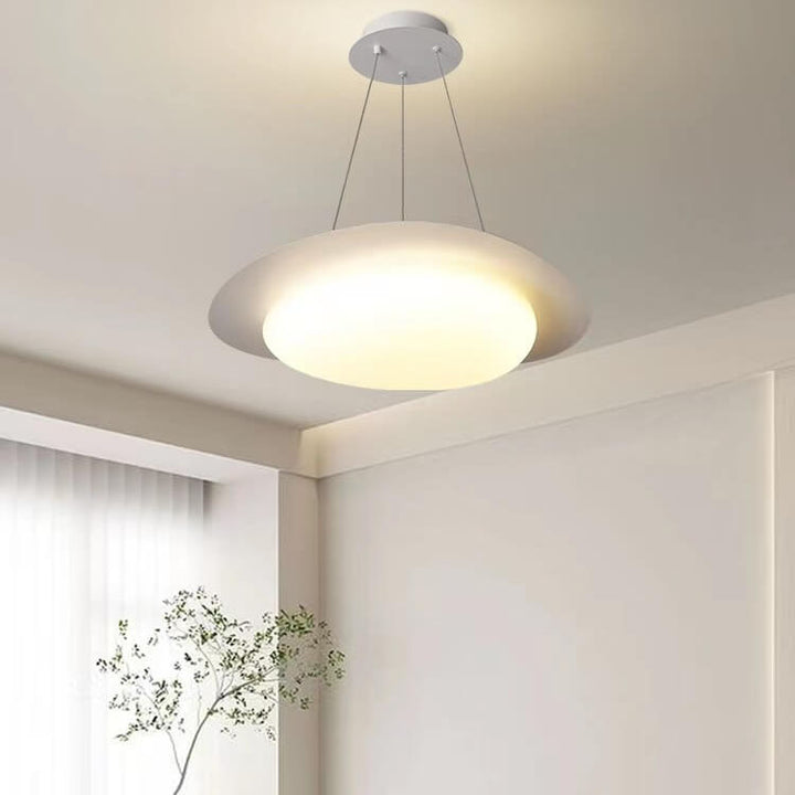 Moderne minimalistische weiße Kieselstein-Acryl-Eisen-LED-Pendelleuchte für das Wohnzimmer 