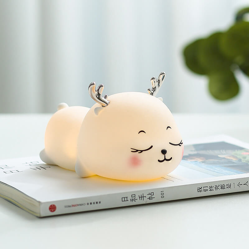 Lampe de Table Veilleuse à LED Rechargeable en Silicone Dessin Animé Cerf Mignon à Sept Couleurs 