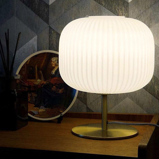 Lampe de table ovale à 1 lumière en verre à rayures blanches lait de luxe nordique 