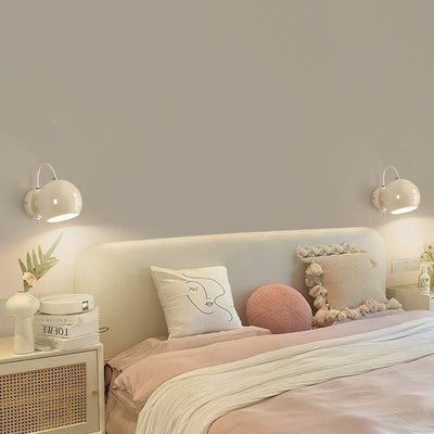 Moderne minimalistische cremefarbene runde Wandleuchte aus Eisen und Aluminium mit 1 Licht für Schlafzimmer 