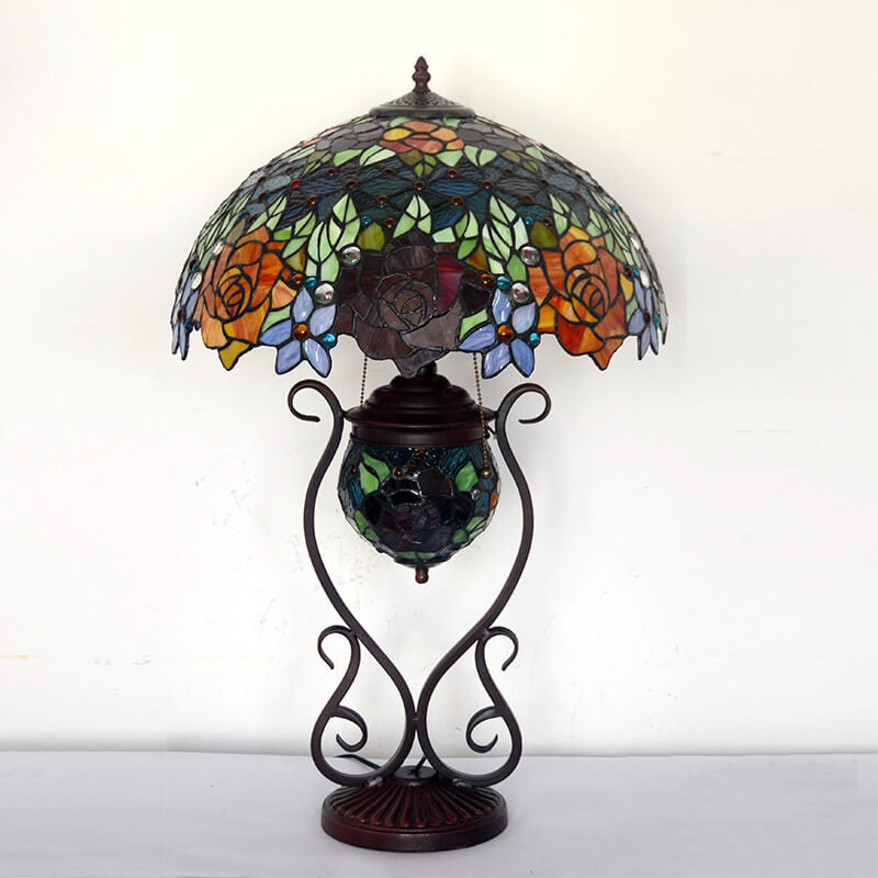 Lampe de table à 3 lumières avec base en dentelle et verre coloré Tiffany rose de style européen 