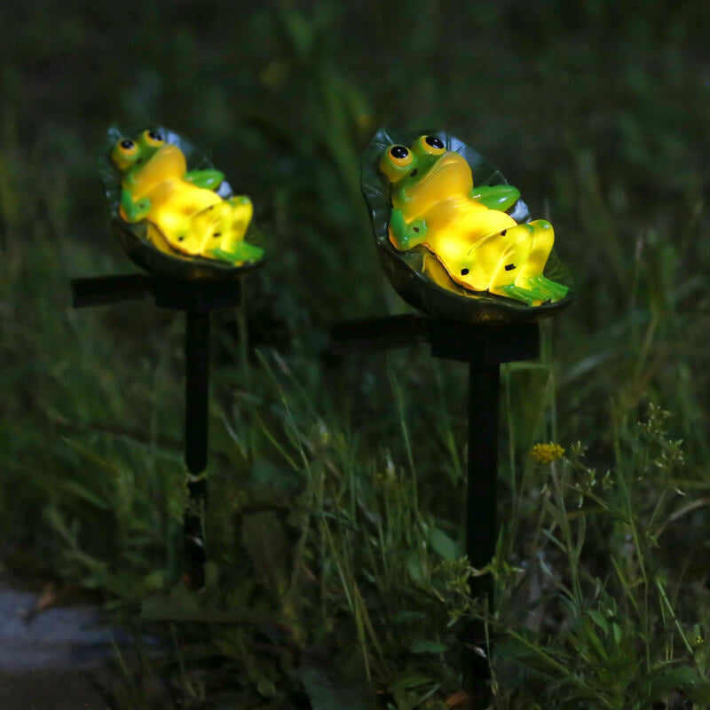 Solar Resin Frog LED Outdoor Waterproof Patio Decorative Ground Plug Landscape Light