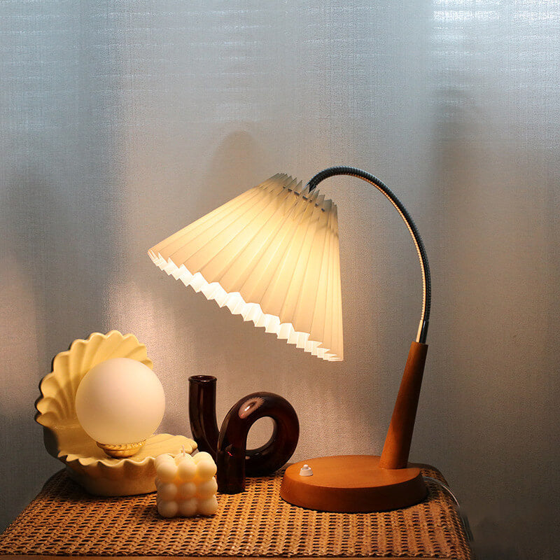Lámpara de mesa de 1 luz con base de madera maciza plisada vintage francesa y brazo curvado 