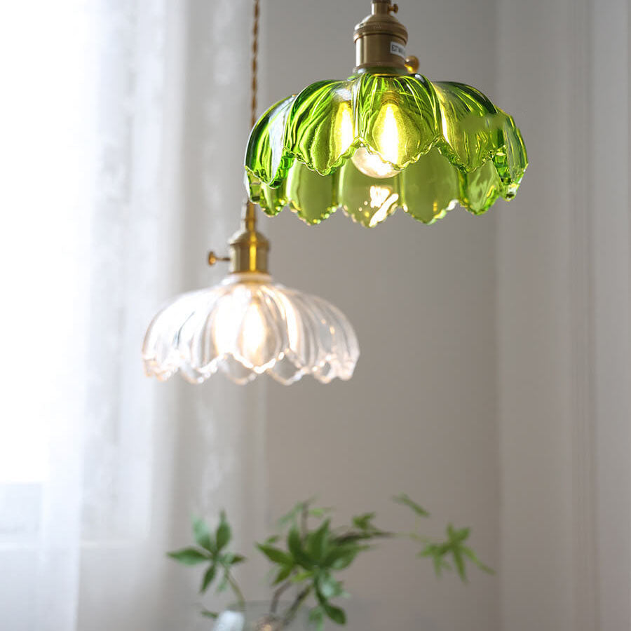 Lustre suspendu en laiton moderne rustique avec une fleur en verre à 1 lumière 